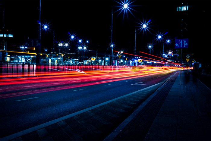 tail-light-trails-at-night-photography.jpg
