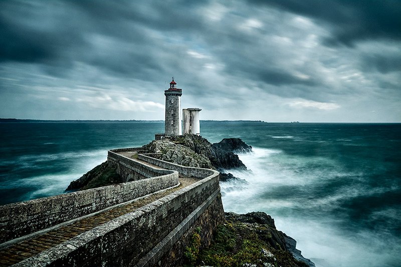 long-exposure-lighthouse.jpg