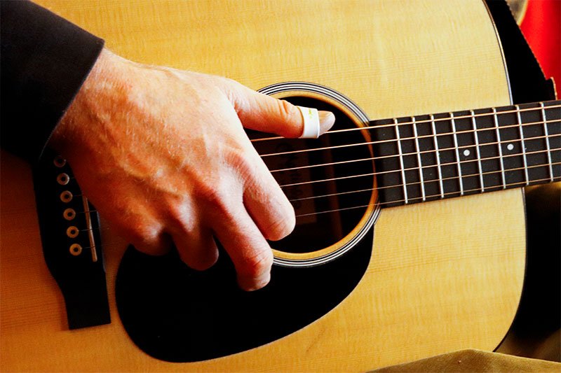 guitar-thumb-pick.jpg