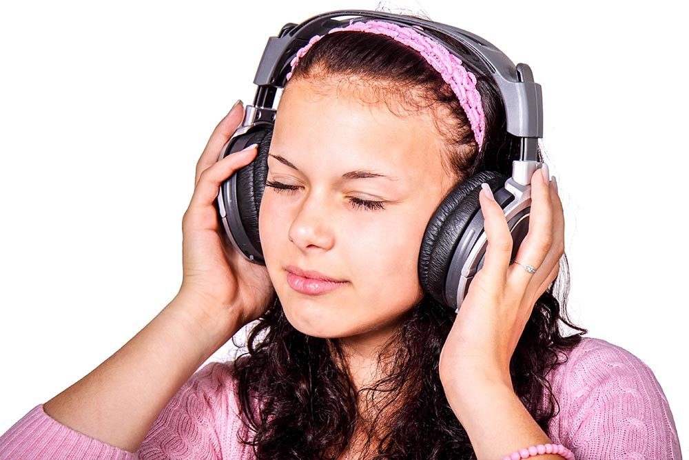 girl-headphones.jpg