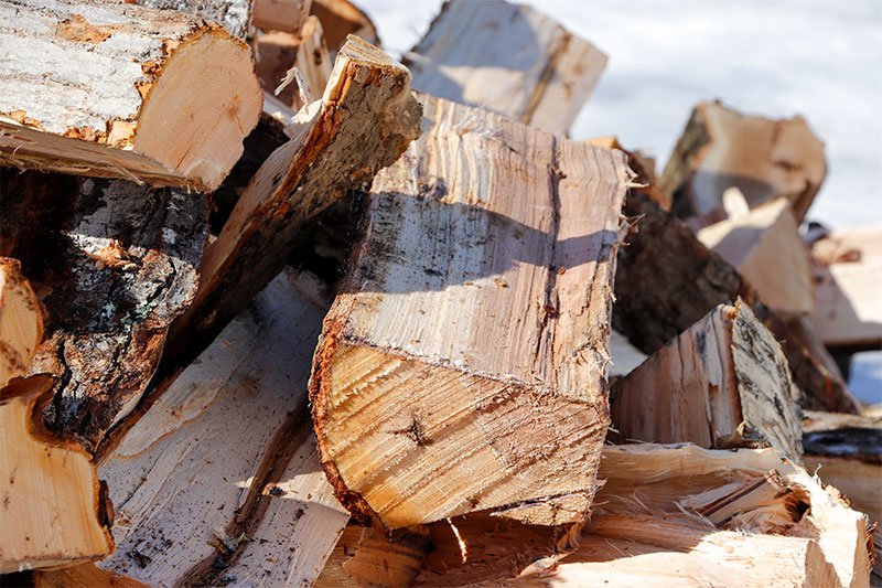 split-red-oak-firewood.jpg