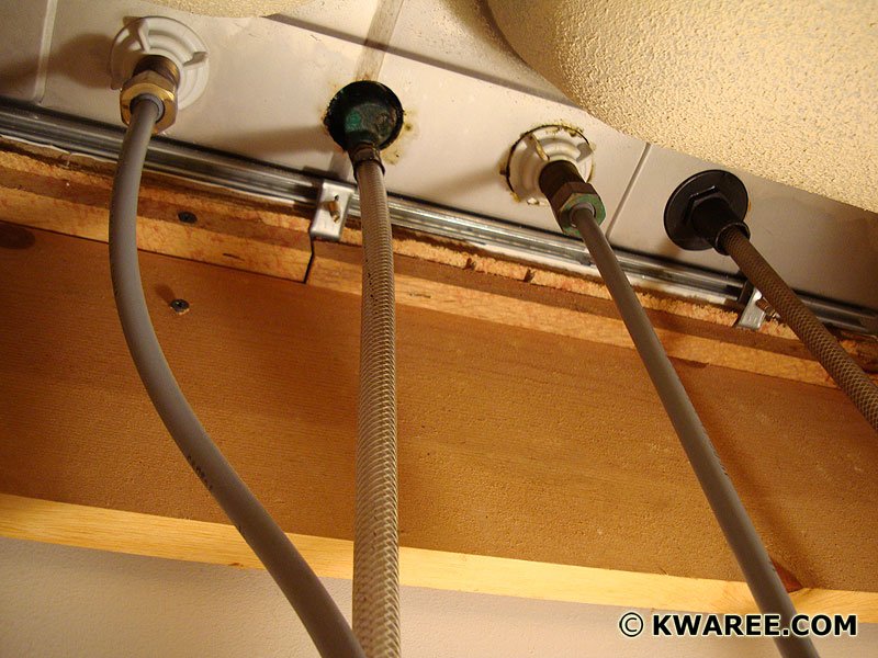 under-sink-plumbing-connections.jpg