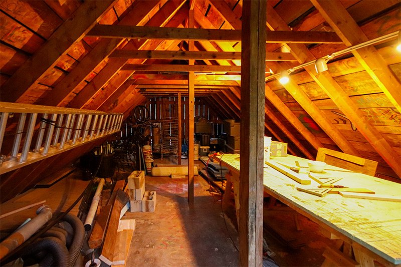 garage-attic-support-posts.jpg