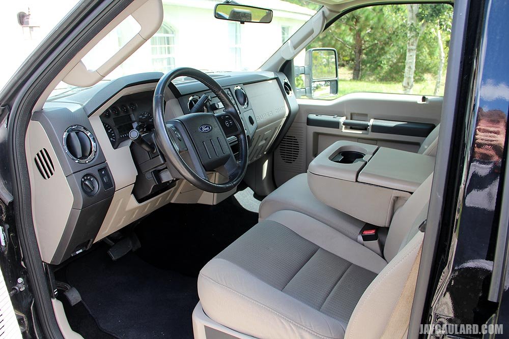 2008-ford-f250-super-duty-front-interior.jpg
