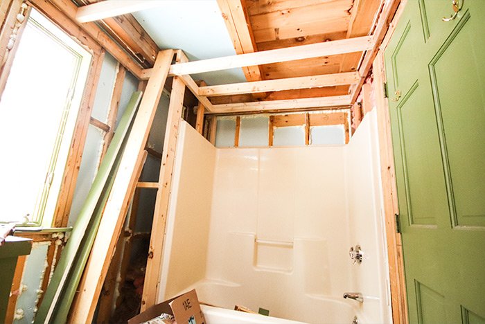 installing-shower-tub.jpg