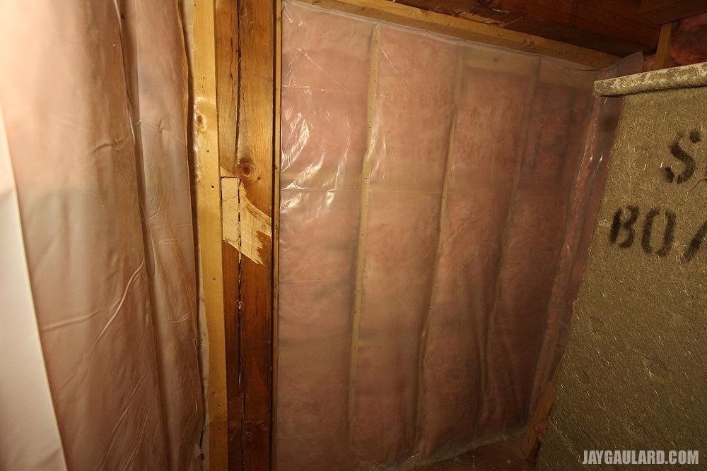 vapor-barrier-fiberglass-insulation.jpg