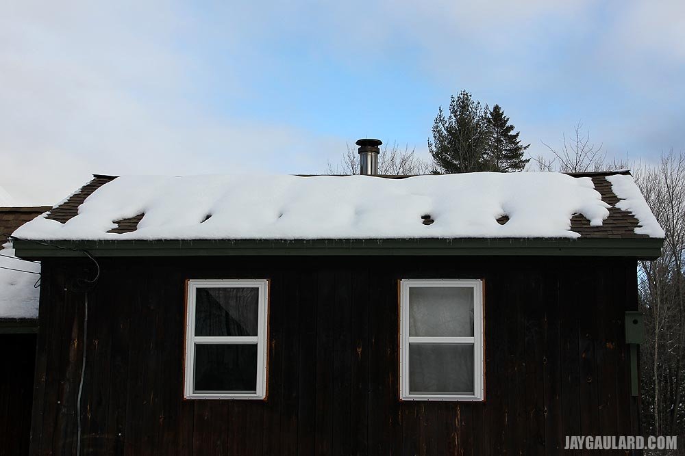 snow-melting-on-warm-roof.jpg