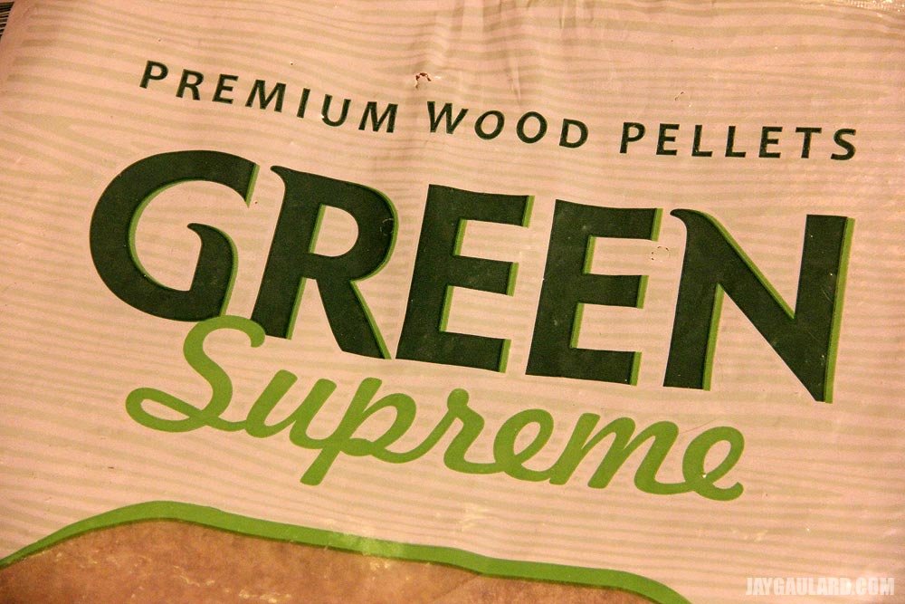 green-supreme-wood-pellets.jpg