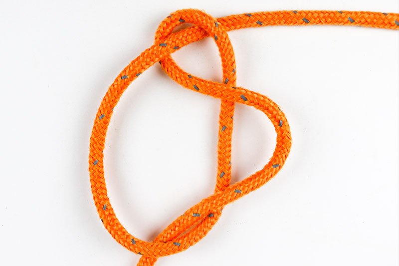 side-over-loop-manharness-knot.jpg