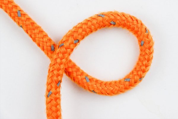 bowline-knot-loop-in-rope.jpg
